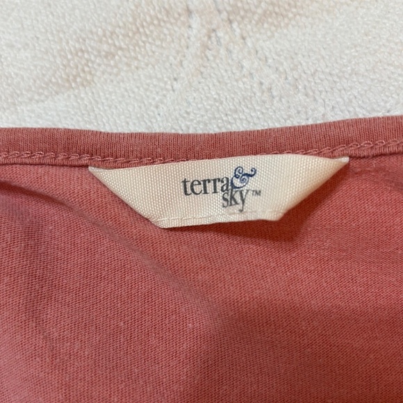 Pink terra sky tshirt dress with pockets - Picture 2 of 2